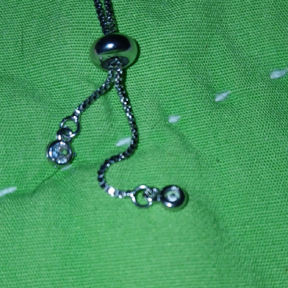 silver adjustable Infinity bracelet - Picture 3 of 4
